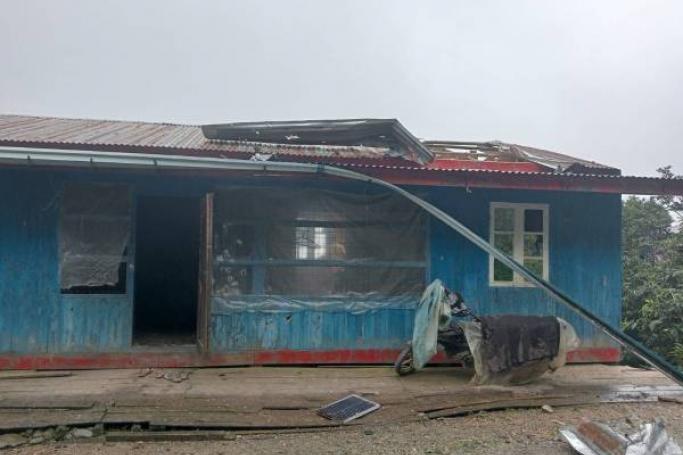 ပုံအညွှန်း -လက်နက်ကြီးပစ်ခတ်မှုကြောင့် ပျက်စီးမှုများ(ဓါတ်ပုံ - မင်းတပ်-ပအဖ)