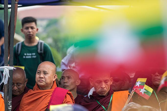 Buddhist monk Wirathu (front 2nd L) delivers a speech during a rally to show support to the Myanmar military in Yangon on May 5, 2019. Sai Aung MAIN / AFP 
