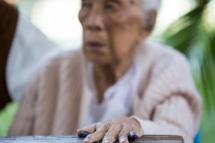 Embedded thumbnail for အသက် ၆၀ နှစ်နှင့် အထက်ရှိသူများ အောက်တိုဘာ ၂၉ တွင် ကြိုတင်ဆန္ဒမဲ စပေးနိုင်ပြီ